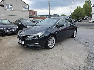 Used 2016 Vauxhall Astra Elite Green - Interior and Exterior details 3