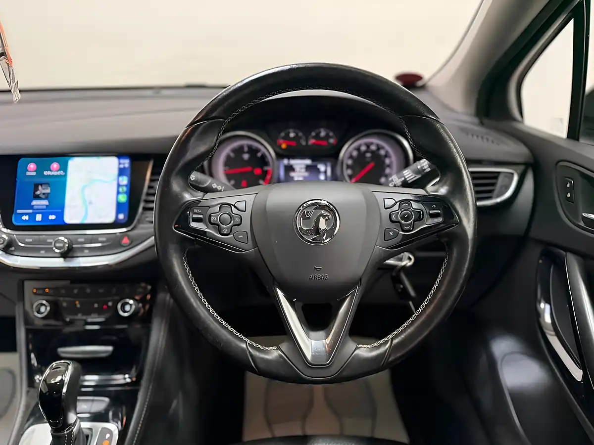 Used 2016 Vauxhall Astra Elite Nav Black - Interior and Exterior details 16