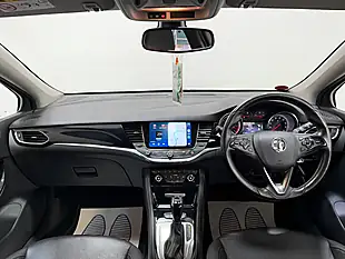 Used 2016 Vauxhall Astra Elite Nav Black - Interior and Exterior details 4