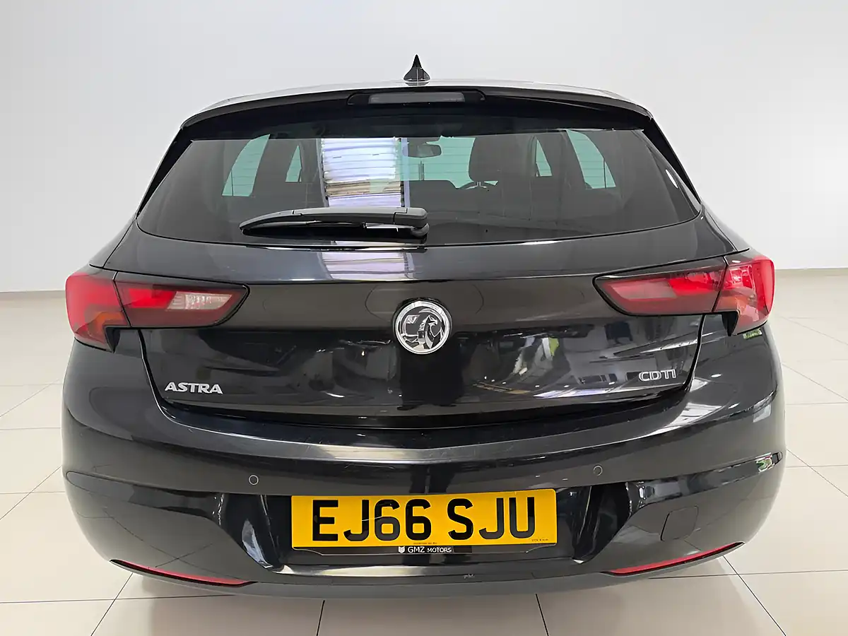 Used 2016 Vauxhall Astra Elite Nav Black - Interior and Exterior details 7