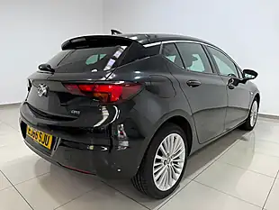 Used 2016 Vauxhall Astra Elite Nav Black - Interior and Exterior details 8