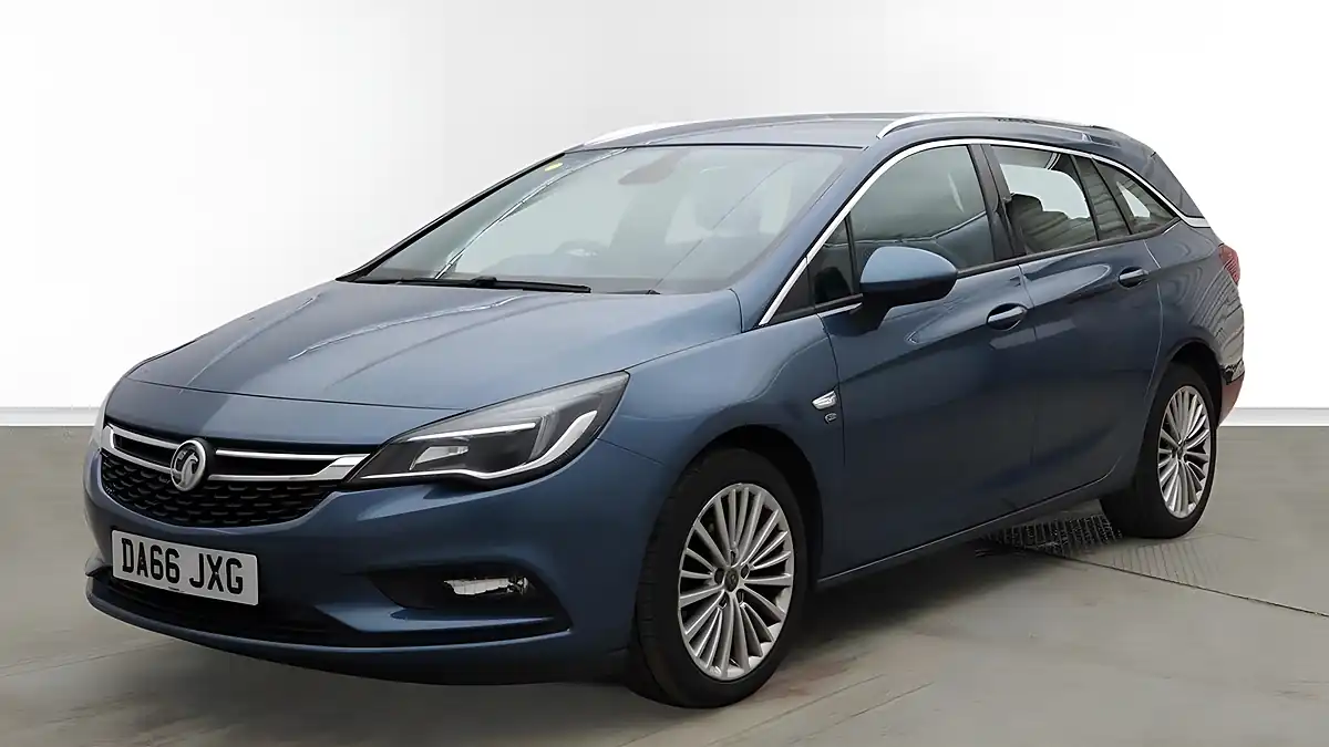 Used 2016 Vauxhall Astra Elite Nav Blue - Interior and Exterior details 2