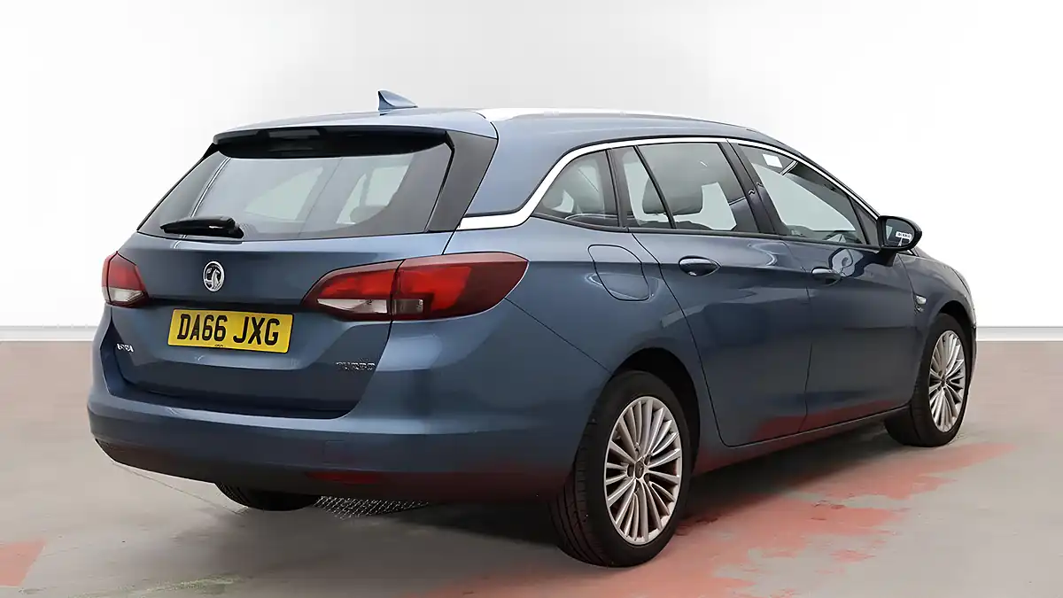 Used 2016 Vauxhall Astra Elite Nav Blue - Interior and Exterior details 4