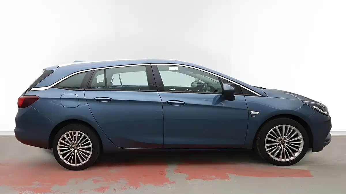 Used 2016 Vauxhall Astra Elite Nav Blue - Interior and Exterior details 5