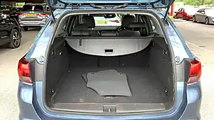 Used 2016 Vauxhall Astra Elite Nav Blue - Interior and Exterior details 9