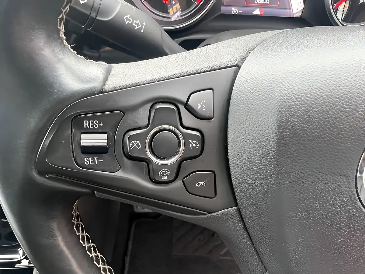 Used 2016 Vauxhall Astra Elite Nav Red - Interior and Exterior details 12