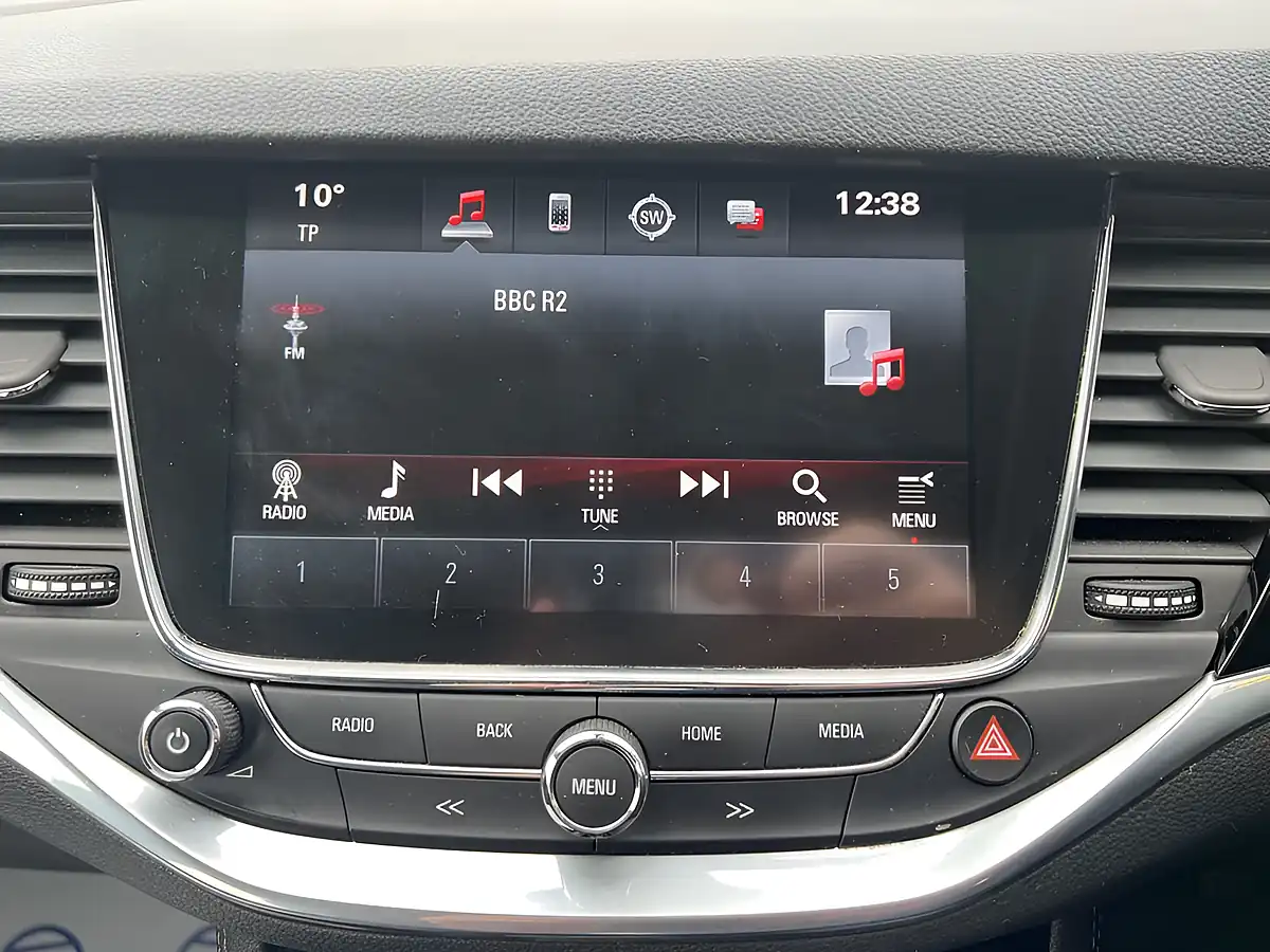Used 2016 Vauxhall Astra Elite Nav Red - Interior and Exterior details 14