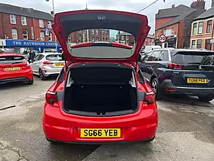 Used 2016 Vauxhall Astra Elite Nav Red - Interior and Exterior details 7