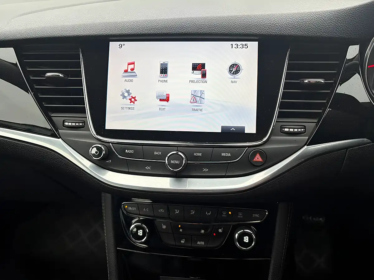 Used 2016 Vauxhall Astra Elite Nav Silver - Interior and Exterior details 15