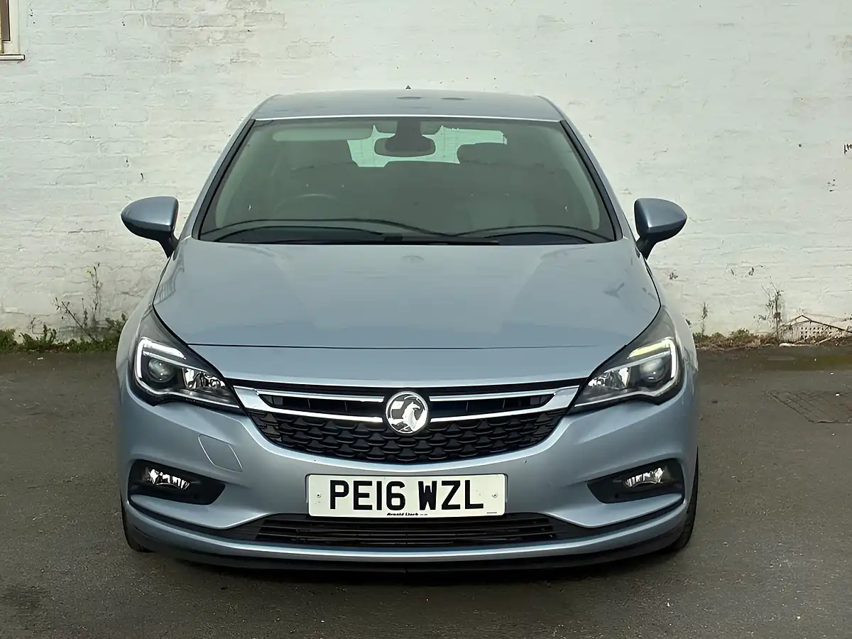 Used 2016 Vauxhall Astra Elite Nav Silver - Interior and Exterior details 2