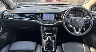 Used 2016 Vauxhall Astra Elite Nav White - Interior and Exterior details 9