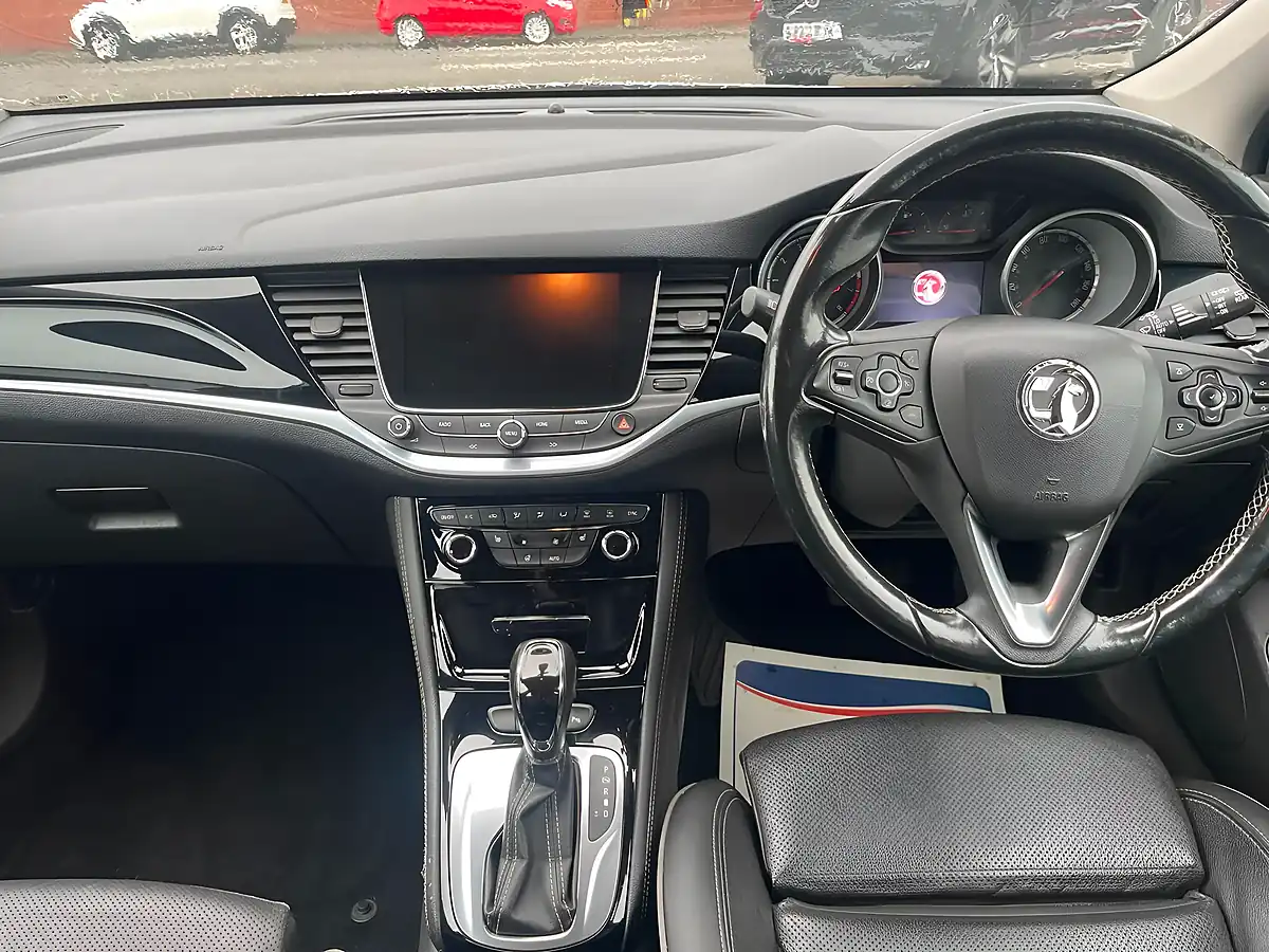 Used 2016 Vauxhall Astra Elite Nav White - Interior and Exterior details 11