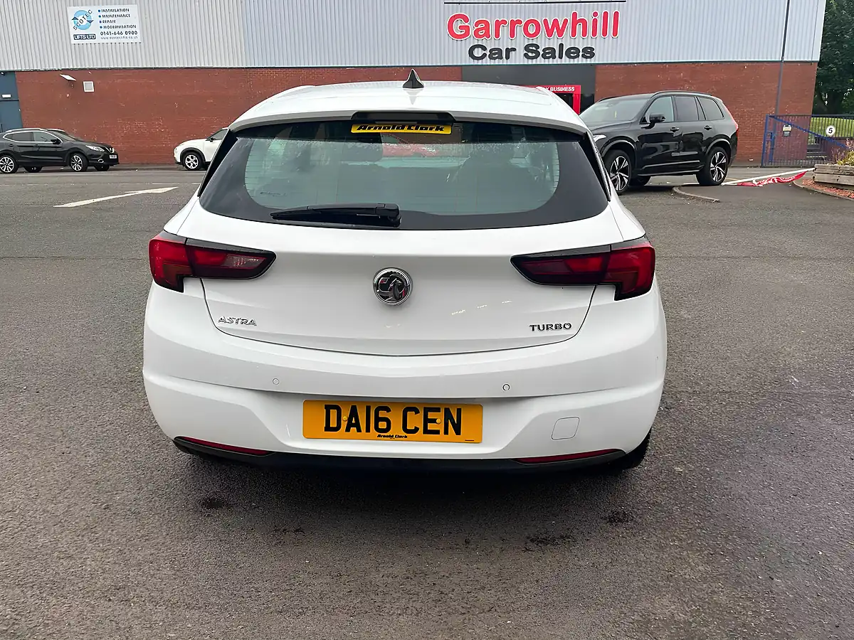 Used 2016 Vauxhall Astra Elite Nav White - Interior and Exterior details 6
