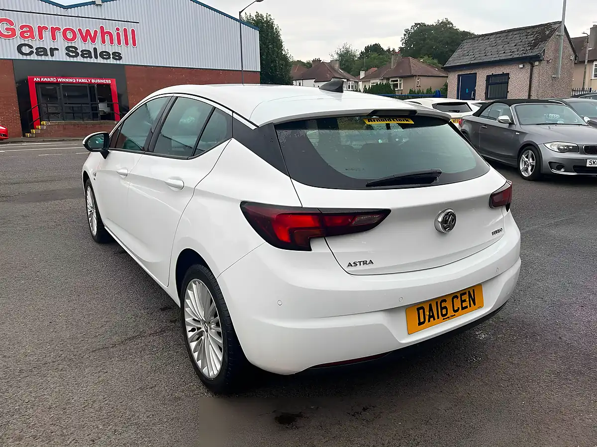 Used 2016 Vauxhall Astra Elite Nav White - Interior and Exterior details 8