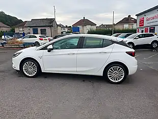 Used 2016 Vauxhall Astra Elite Nav White - Interior and Exterior details 9