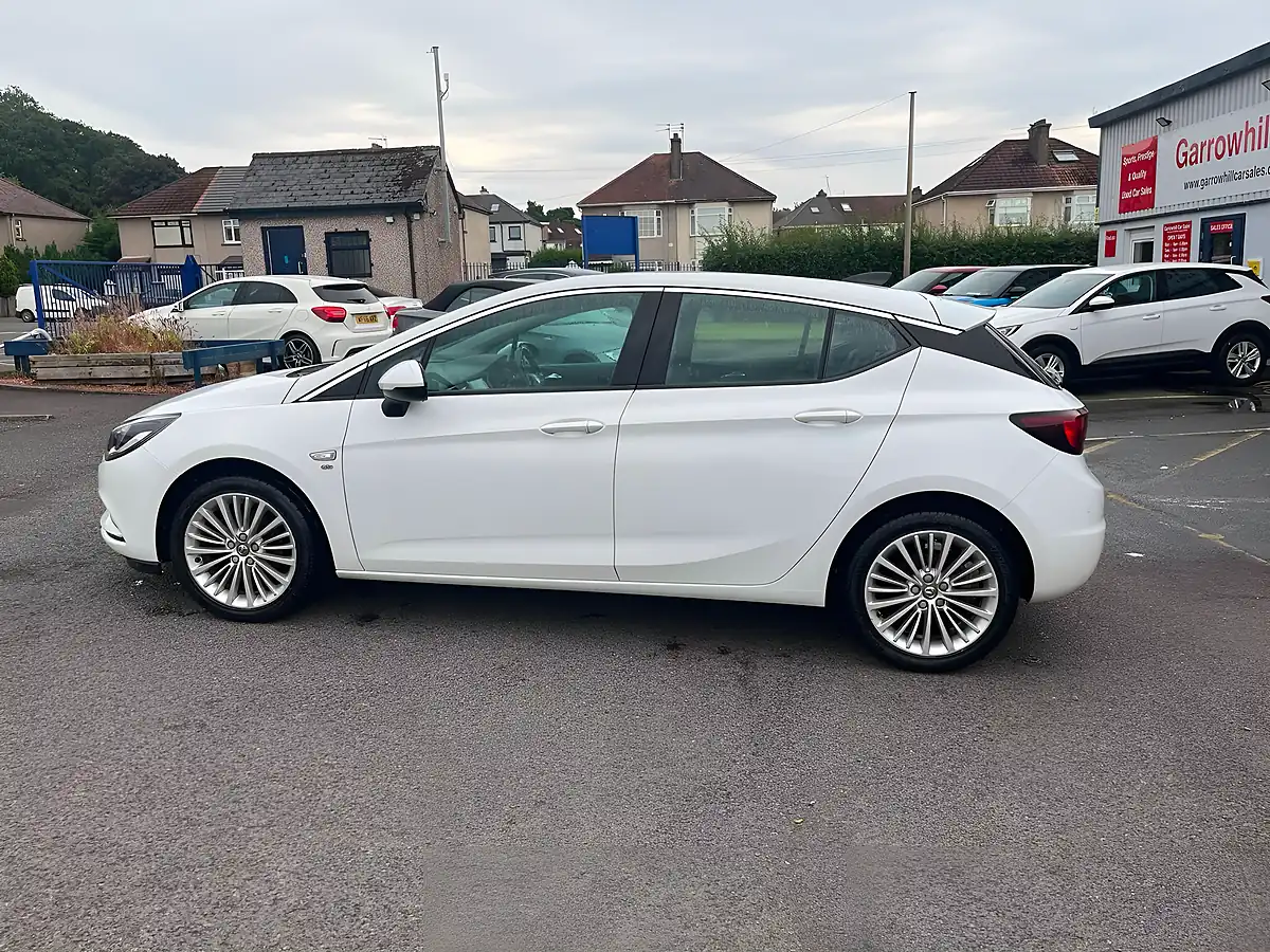 Used 2016 Vauxhall Astra Elite Nav White - Interior and Exterior details 9