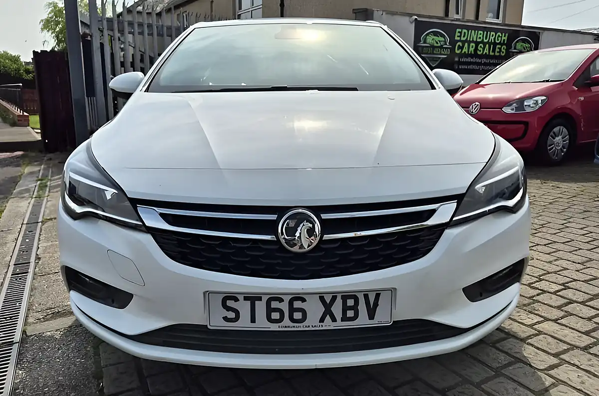 Used 2016 Vauxhall Astra Elite Nav White - Interior and Exterior details 2