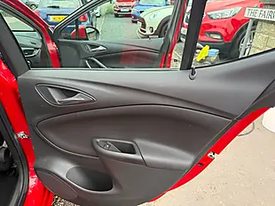 Used 2016 Vauxhall Astra Elite Red - Interior and Exterior details 14