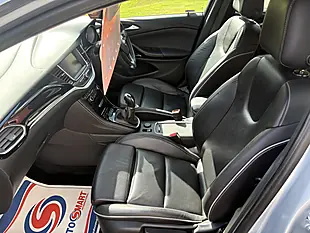Used 2016 Vauxhall Astra Elite Silver - Interior and Exterior details 13