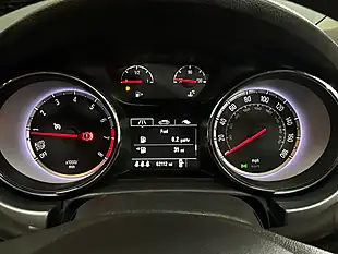 Used 2016 Vauxhall Astra Energy Red - Interior and Exterior details 13