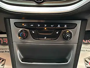 Used 2016 Vauxhall Astra Energy Red - Interior and Exterior details 16