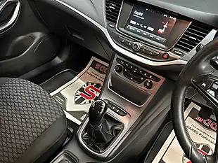 Used 2016 Vauxhall Astra Energy Red - Interior and Exterior details 17