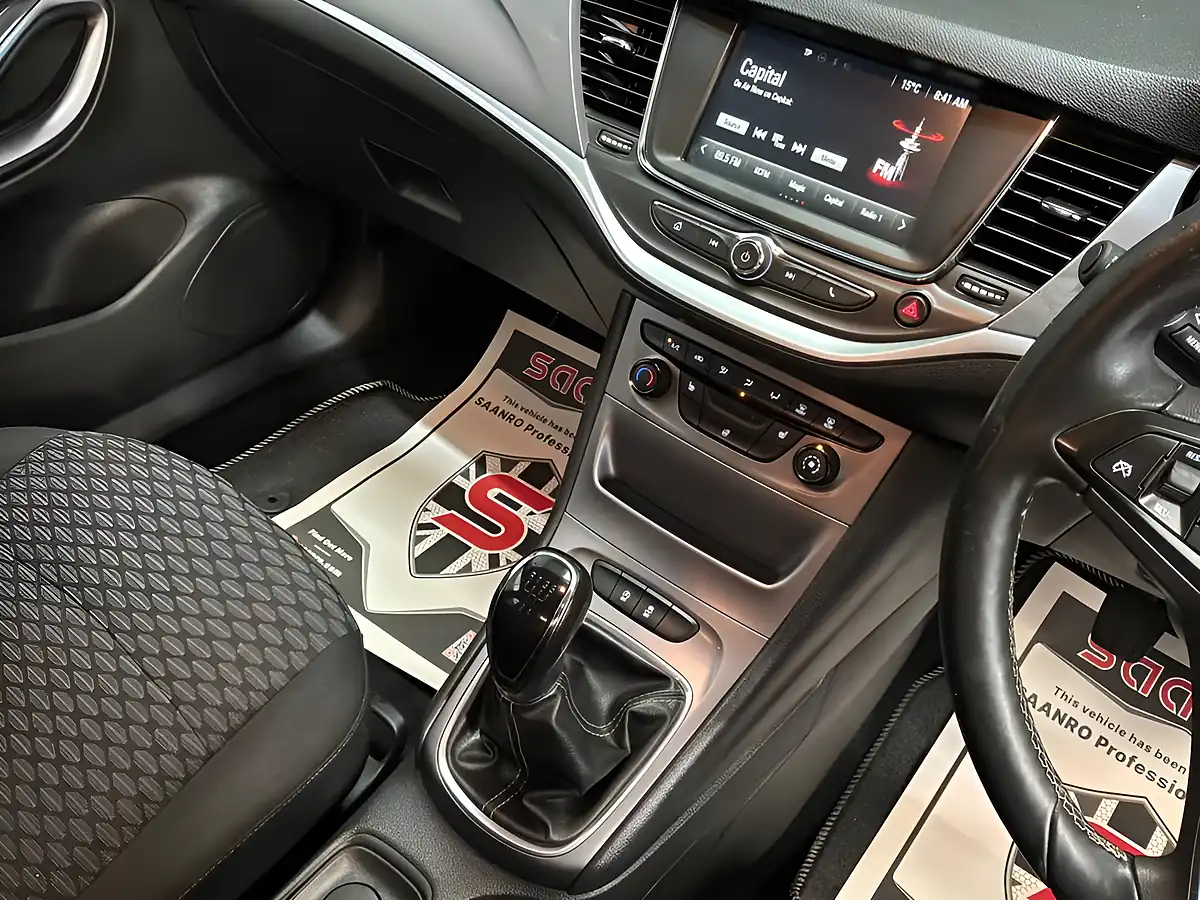Used 2016 Vauxhall Astra Energy Red - Interior and Exterior details 17