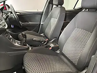 Used 2016 Vauxhall Astra Energy Red - Interior and Exterior details 4