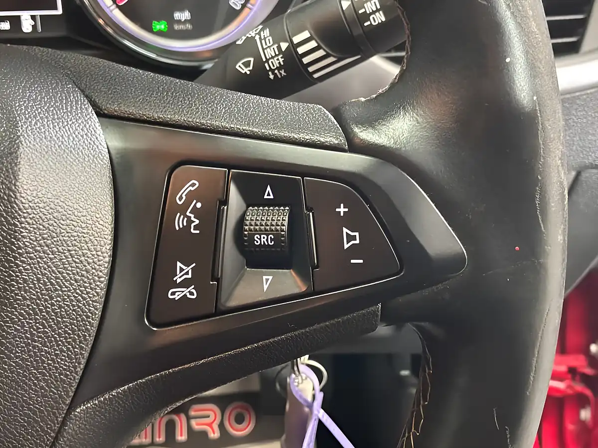 Used 2016 Vauxhall Astra Energy Red - Interior and Exterior details 7