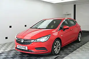 Used 2016 Vauxhall Astra Energy Red - Interior and Exterior details 2