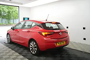 Used 2016 Vauxhall Astra Energy Red - Interior and Exterior details 3