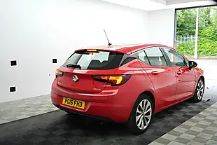 Used 2016 Vauxhall Astra Energy Red - Interior and Exterior details 4