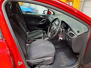 Used 2016 Vauxhall Astra Energy Red - Interior and Exterior details 5
