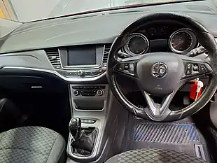 Used 2016 Vauxhall Astra Energy Red - Interior and Exterior details 6