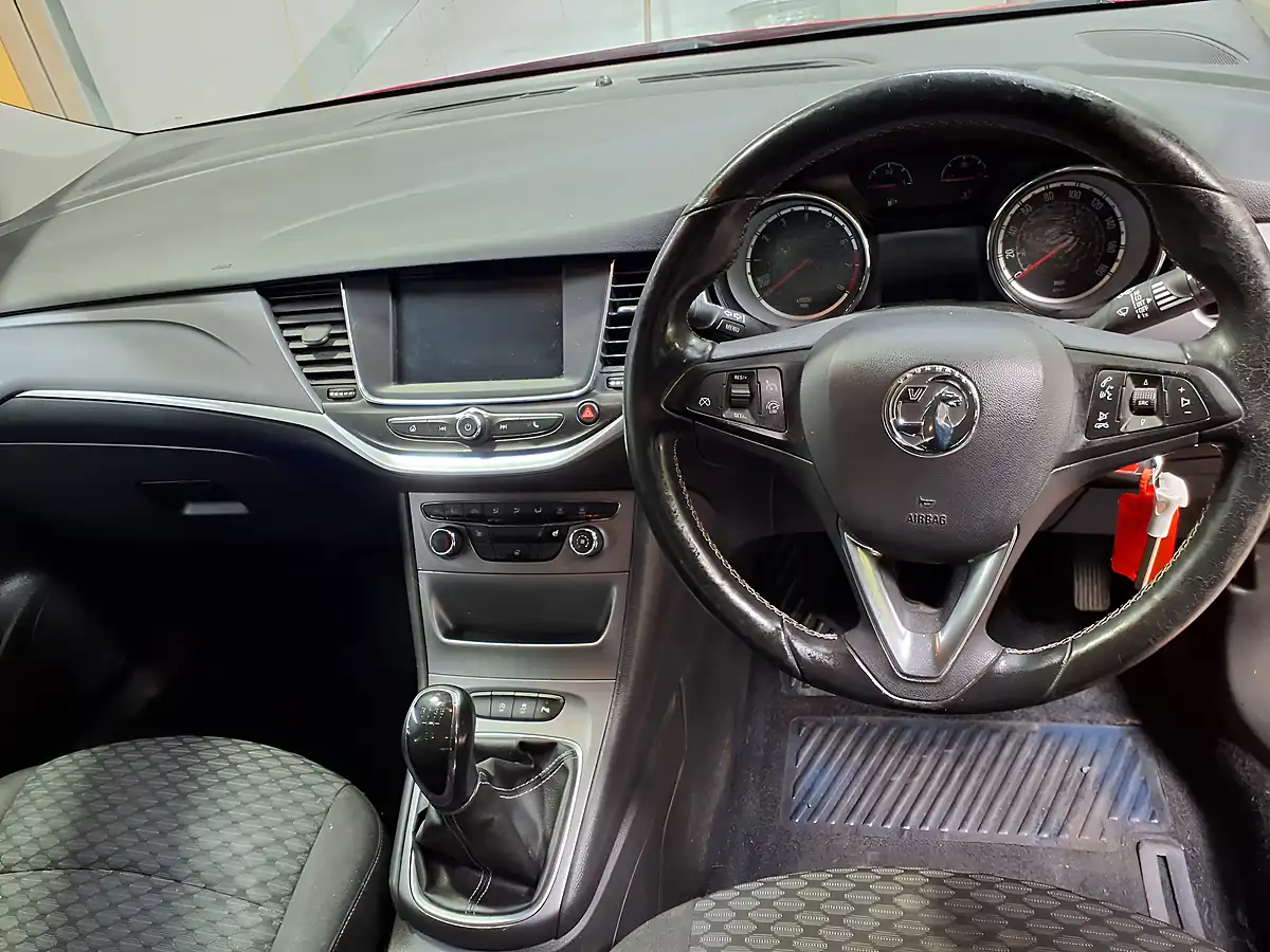 Used 2016 Vauxhall Astra Energy Red - Interior and Exterior details 6