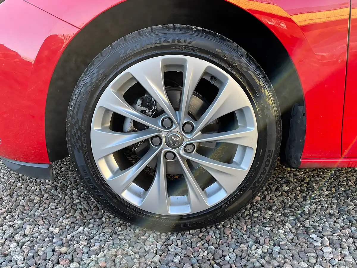 Used 2016 Vauxhall Astra Energy Red - Interior and Exterior details 19