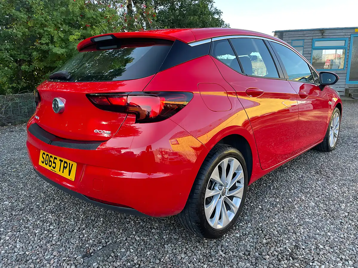 Used 2016 Vauxhall Astra Energy Red - Interior and Exterior details 3