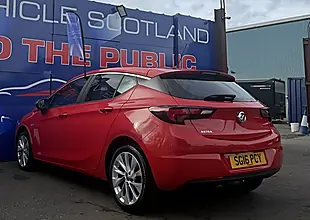 Used 2016 Vauxhall Astra Energy Red - Interior and Exterior details 13