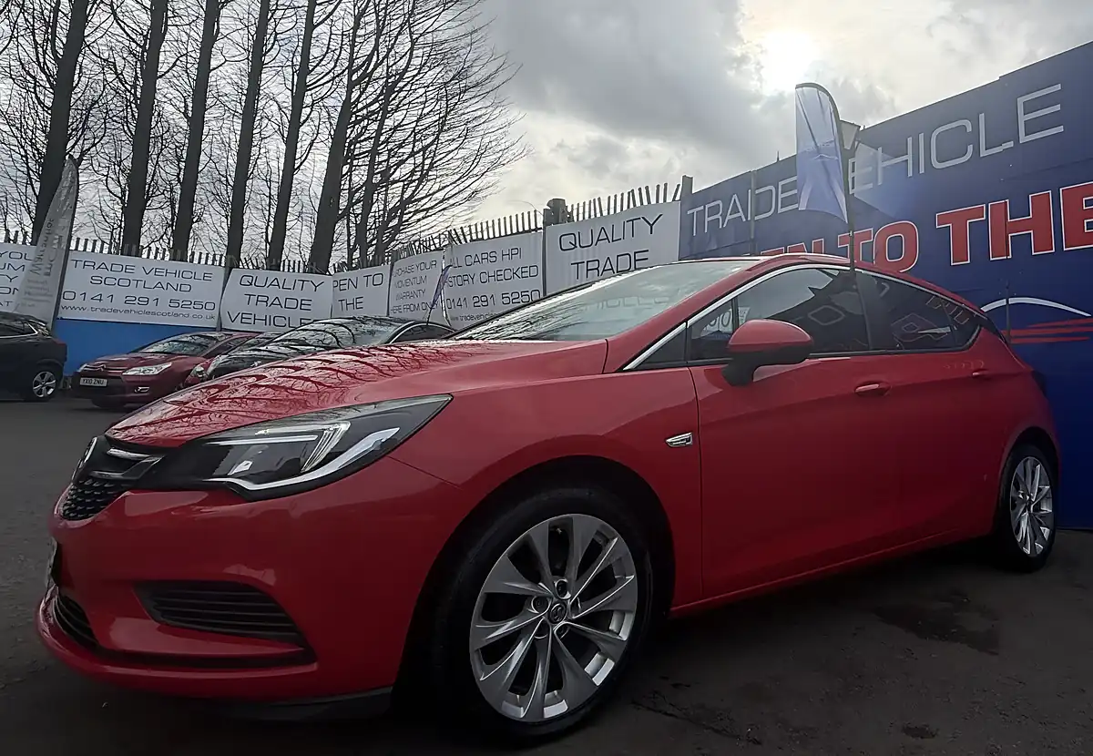 Used 2016 Vauxhall Astra Energy Red - Interior and Exterior details 2