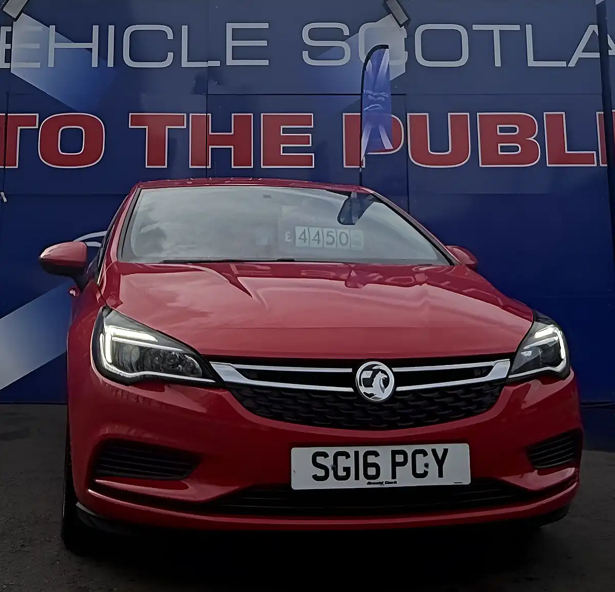 Used 2016 Vauxhall Astra Energy Red - Interior and Exterior details 5
