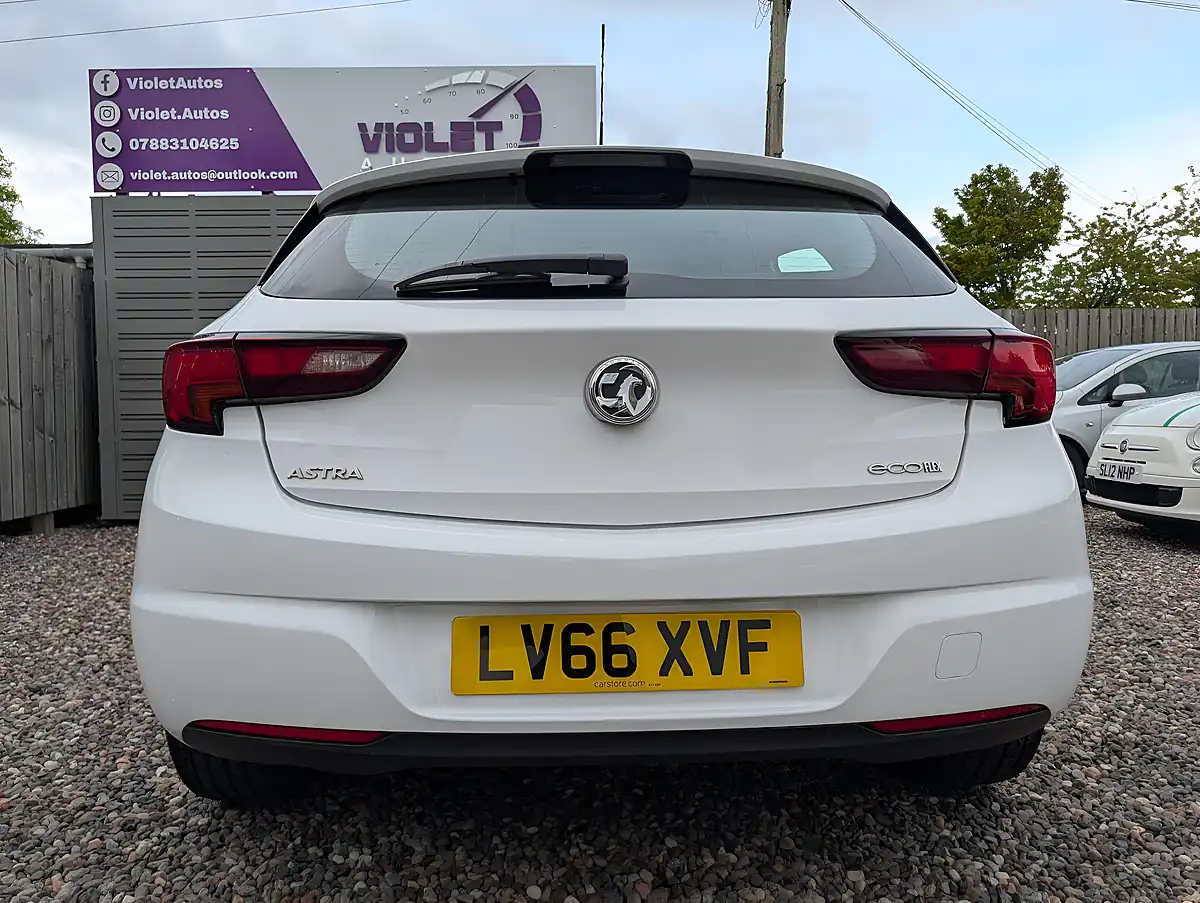 Used 2016 Vauxhall Astra Energy White - Interior and Exterior details 15