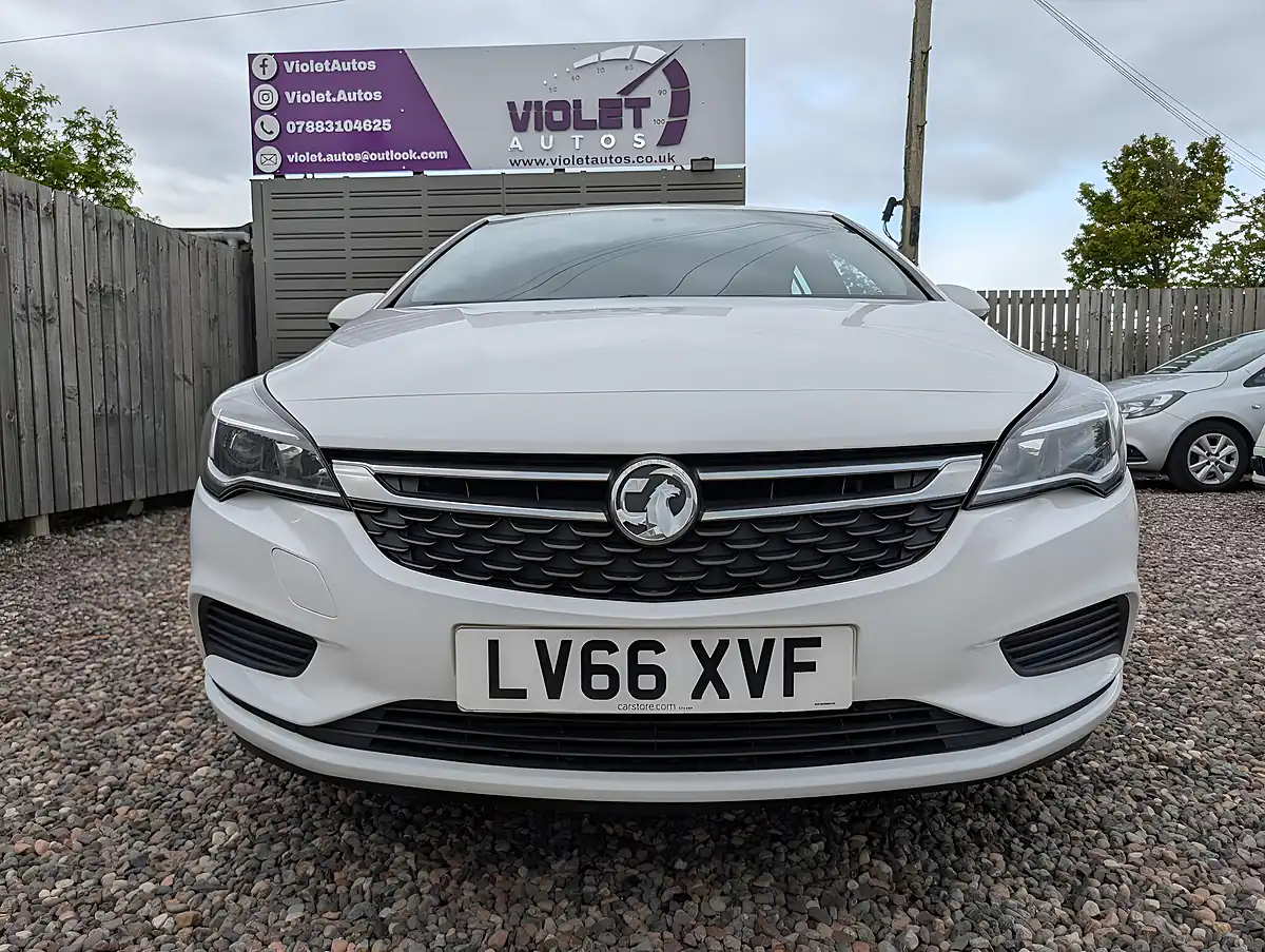 Used 2016 Vauxhall Astra Energy White - Interior and Exterior details 2