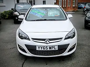 Used 2016 Vauxhall Astra Excite White - Interior and Exterior details 10