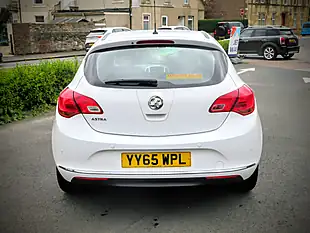 Used 2016 Vauxhall Astra Excite White - Interior and Exterior details 7