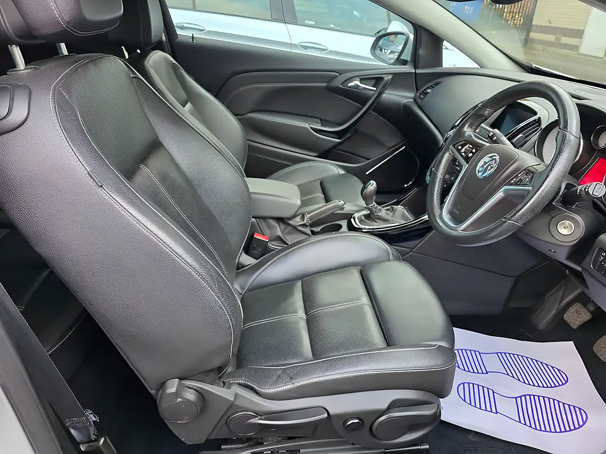 Used 2016 Vauxhall Astra Gtc Limited Edition Silver - Interior and Exterior details 12