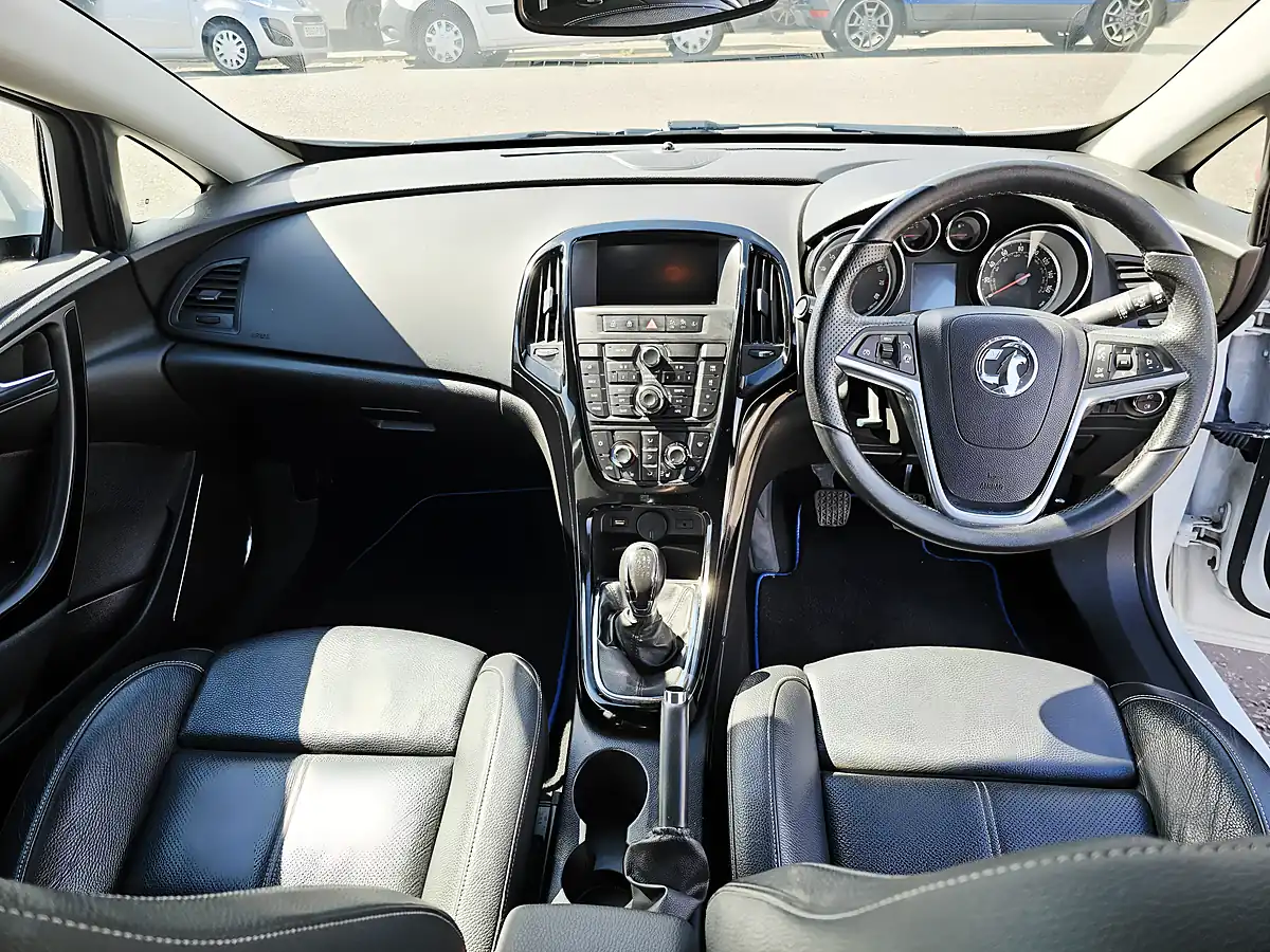 Used 2016 Vauxhall Astra Gtc Limited Edition White - Interior and Exterior details 10