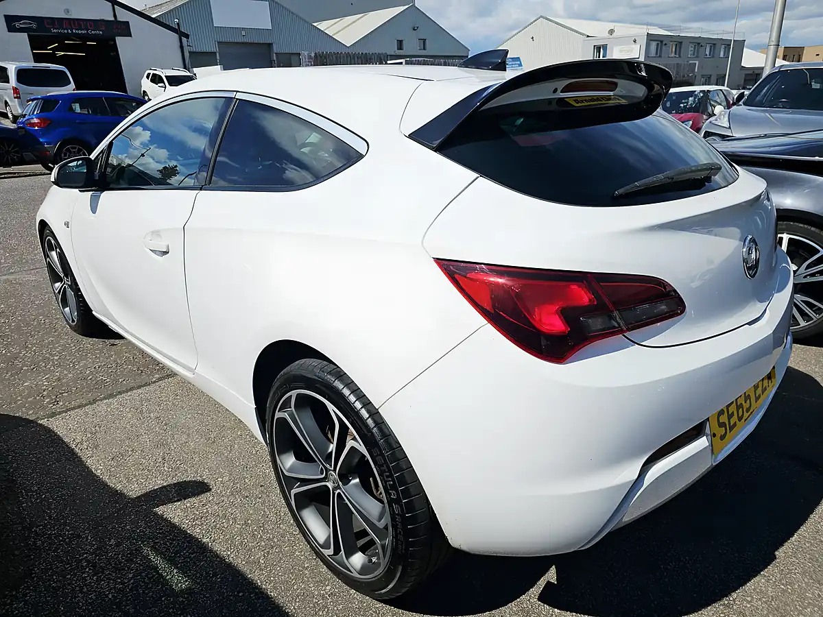 Used 2016 Vauxhall Astra Gtc Limited Edition White - Interior and Exterior details 3