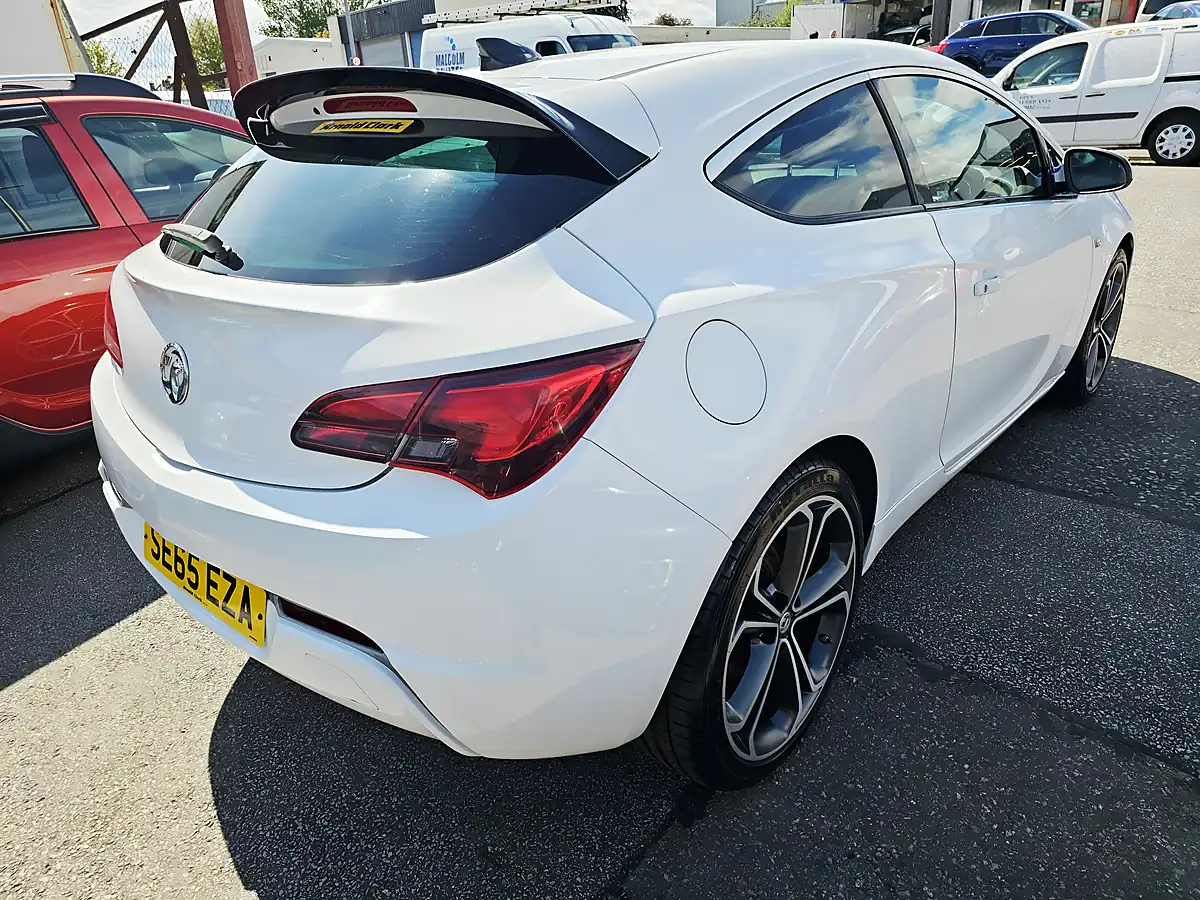 Used 2016 Vauxhall Astra Gtc Limited Edition White - Interior and Exterior details 5