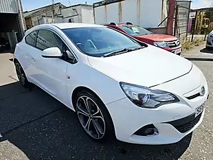 Used 2016 Vauxhall Astra Gtc Limited Edition White - Interior and Exterior details 6