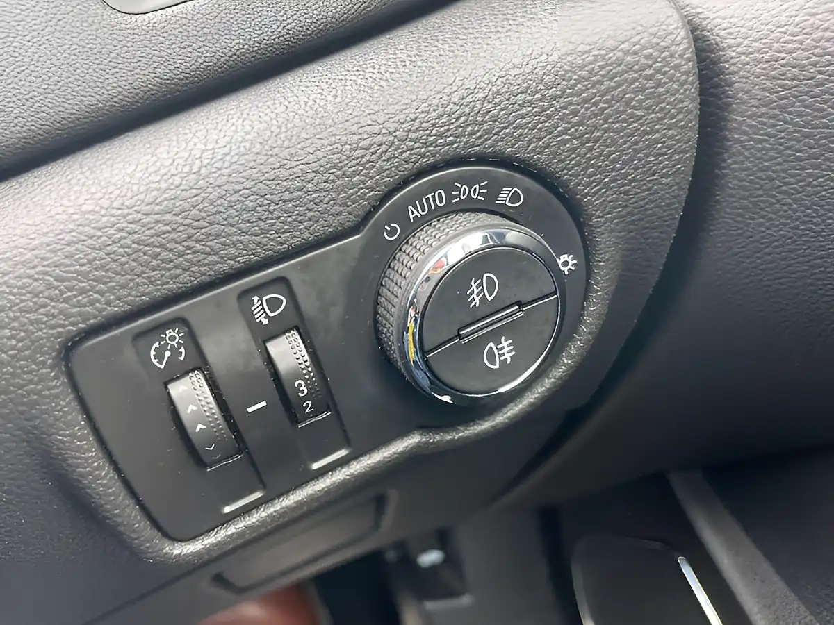 Used 2016 Vauxhall Astra Gtc Limited Edition White - Interior and Exterior details 16